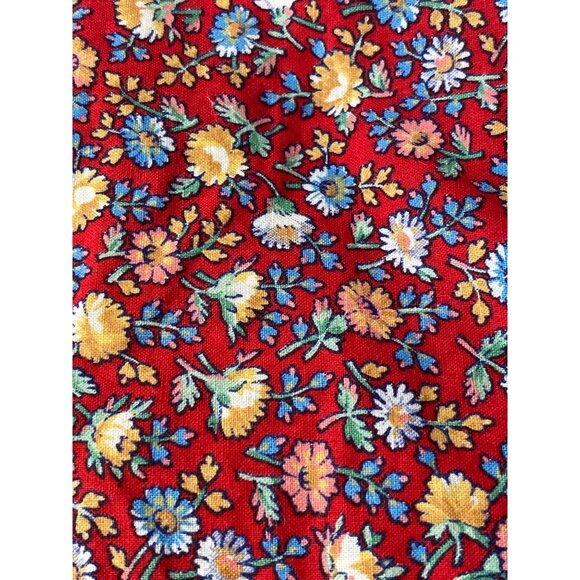 Fabric Floral Red Blue White Green Quilting Sewing Arts Crafts Remnants VTG - Picture 2 of 16